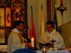 Pfr. Andreas Schött (links) und stellv. Dechant Marcus Vogler (rechts)